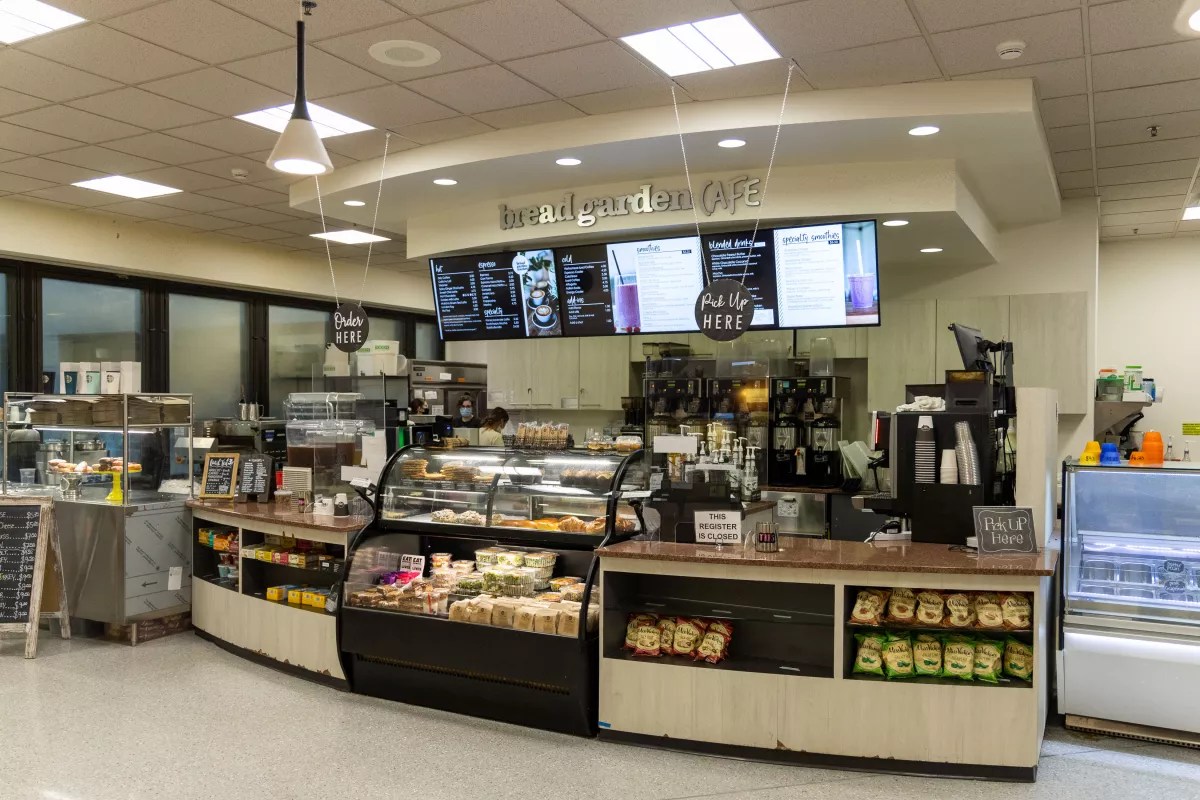 Bread Garden Cafe Main Entrance Lobby University of Iowa Health Care(04)